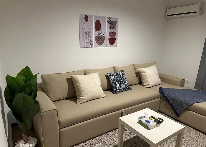 Renovated Spacious Apartment 3 Mins To Al-Rehab